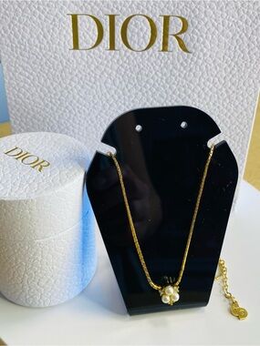 Dior Vintage 1980s Cluster Triangle Flower White Beads Pearls Crystals Pendant